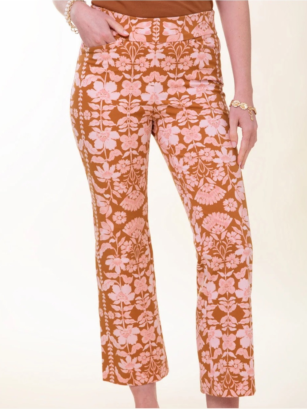 Spartina 449 Maren Kick Flare Pant - McAllister Floral Vine Caramel, Size Medium